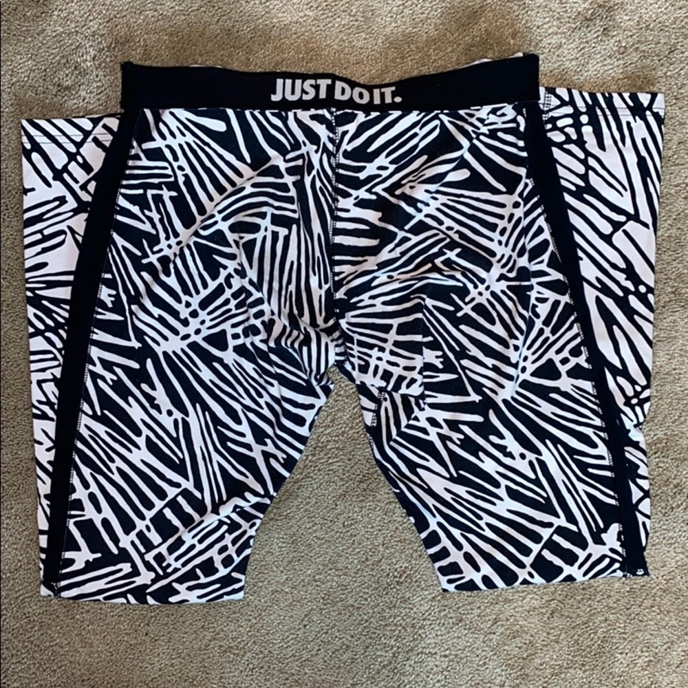 Nike Patterned leggings - Picture 2 of 5